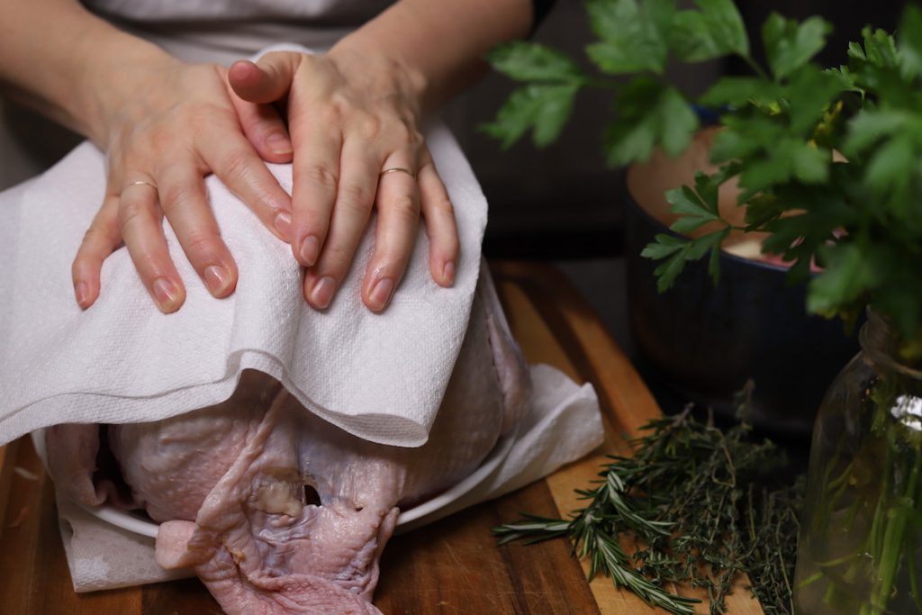 drying turkey before seasoning
